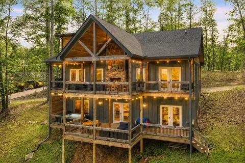 518 Mango Lane