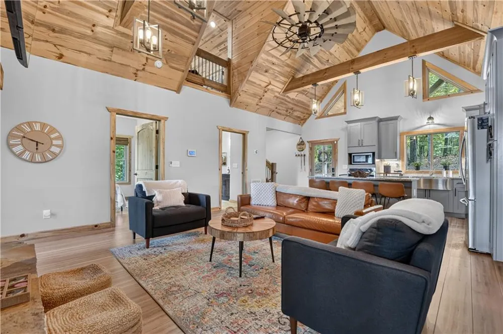 518 Mango Lane Ellijay, GA 30540