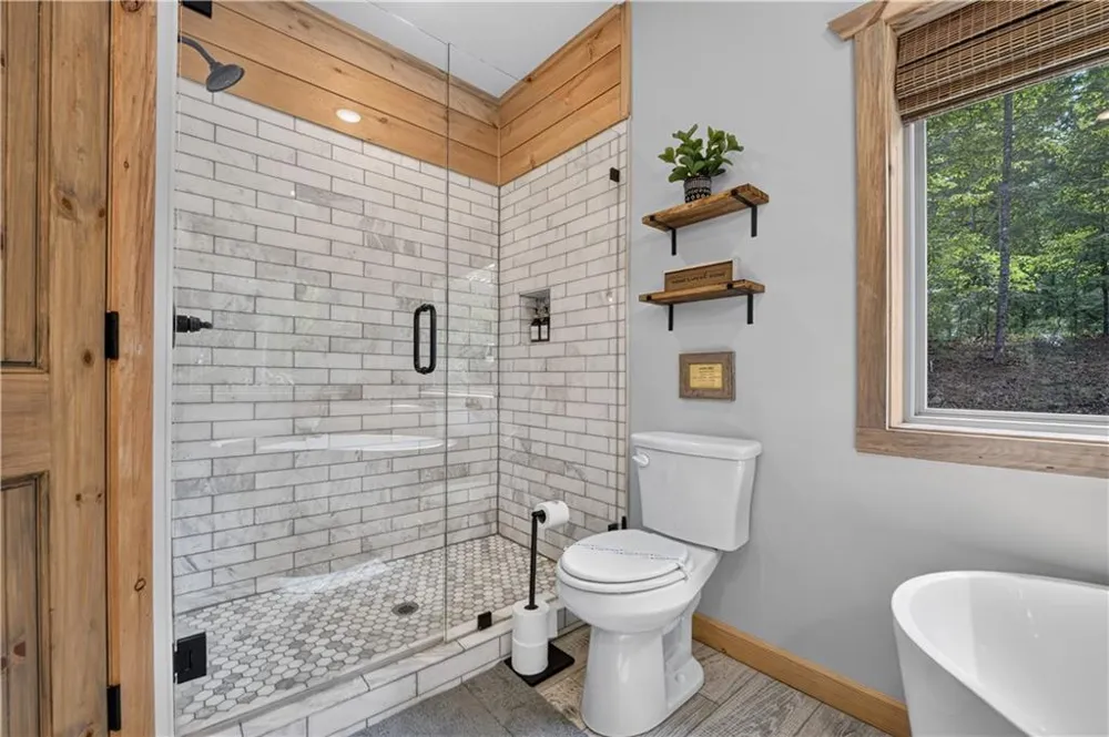 518 Mango Lane Ellijay, GA 30540