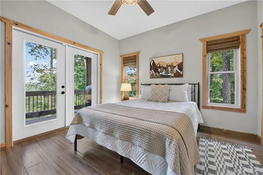 518 Mango Lane Ellijay, GA 30540