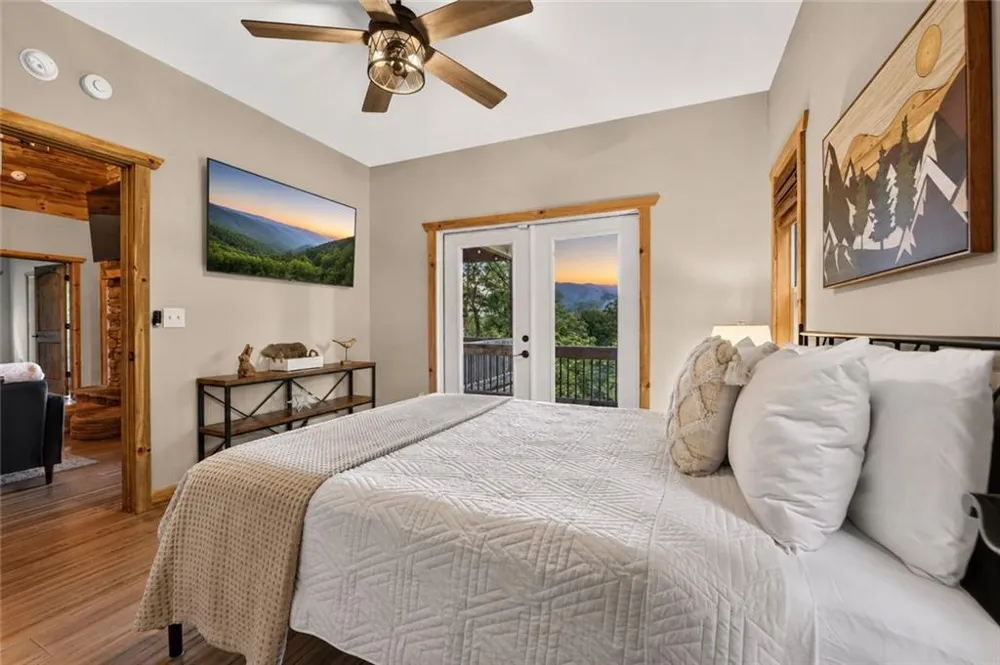 518 Mango Lane Ellijay, GA 30540