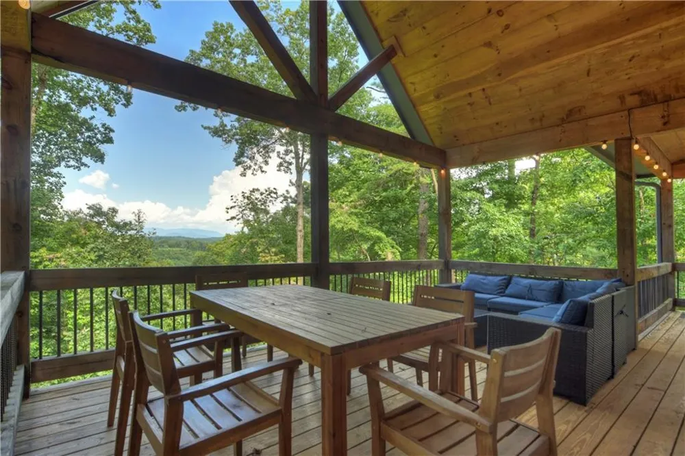 518 Mango Lane Ellijay, GA 30540