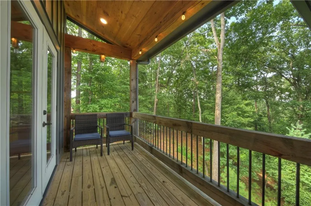 518 Mango Lane Ellijay, GA 30540