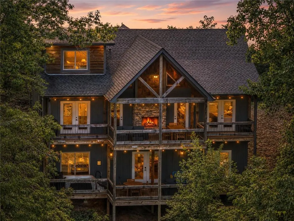 518 Mango Lane Ellijay, GA 30540