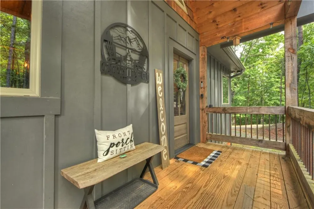 518 Mango Lane Ellijay, GA 30540