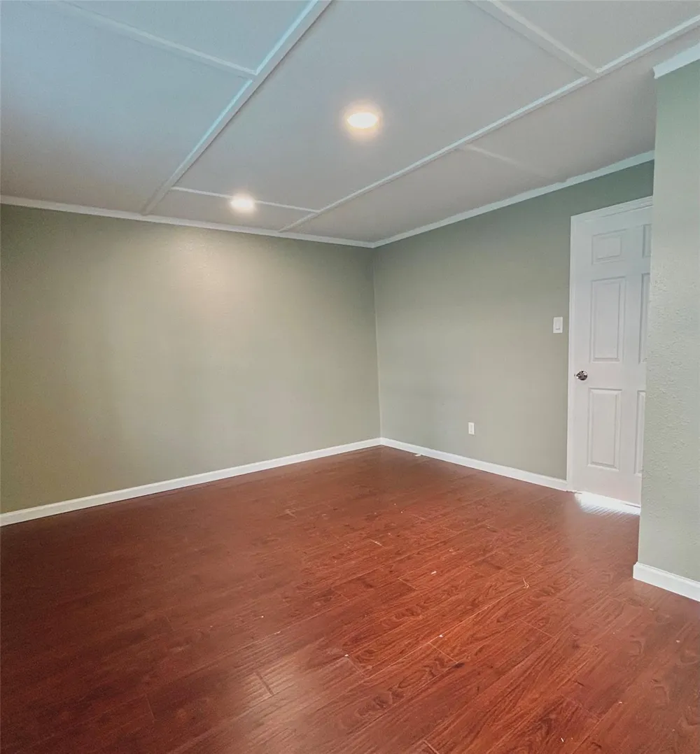 927 27th Street San Leon, TX 77539