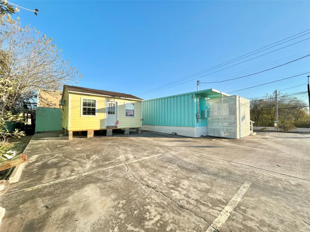 927 27th Street San Leon, TX 77539