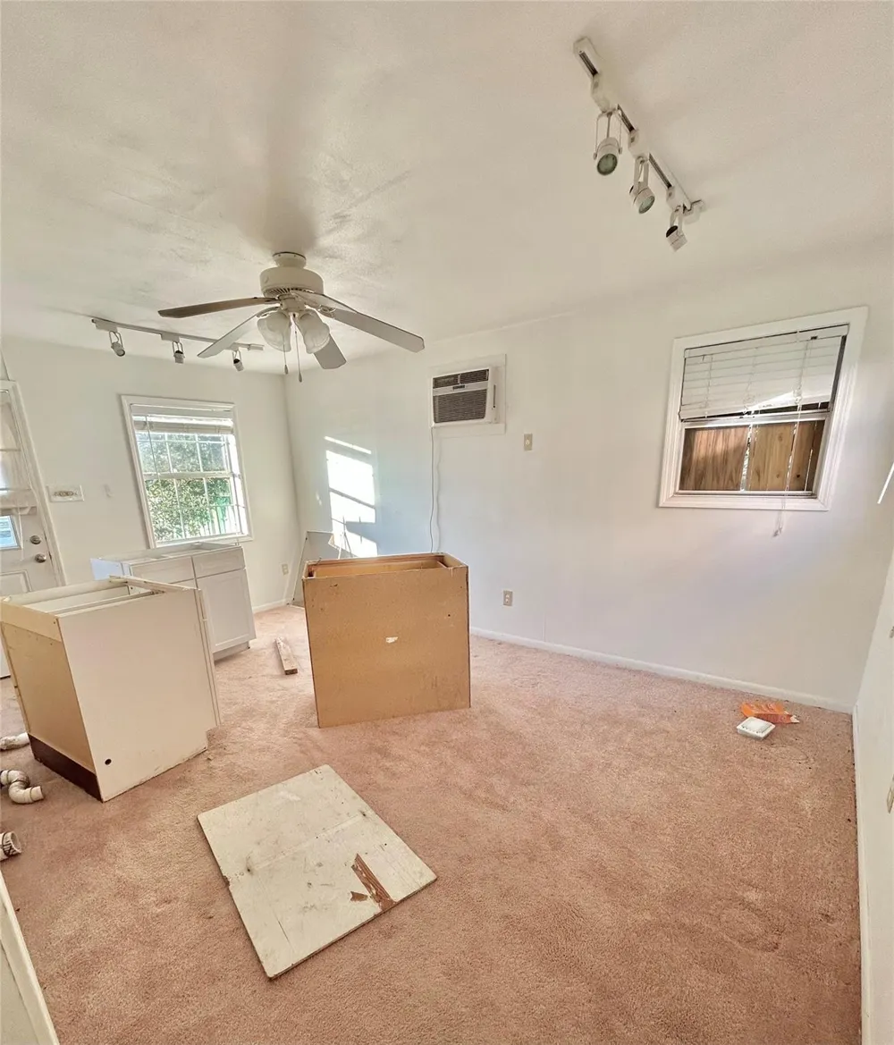 927 27th Street San Leon, TX 77539