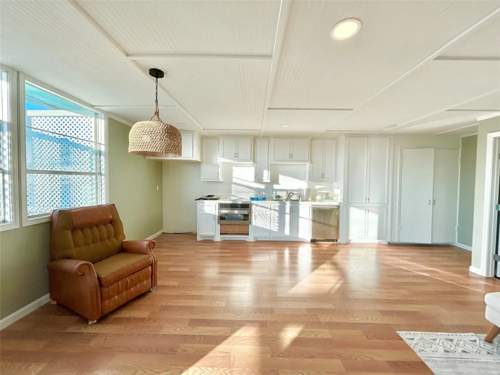 927 27th Street San Leon, TX 77539