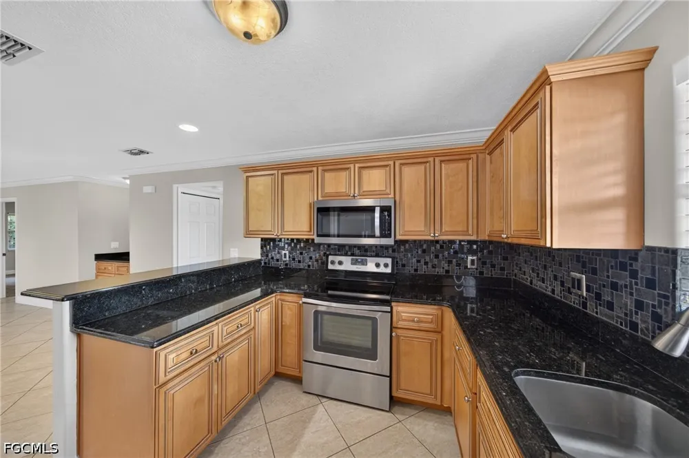 SE 19th Avenue #203 Cape Coral, FL 33904