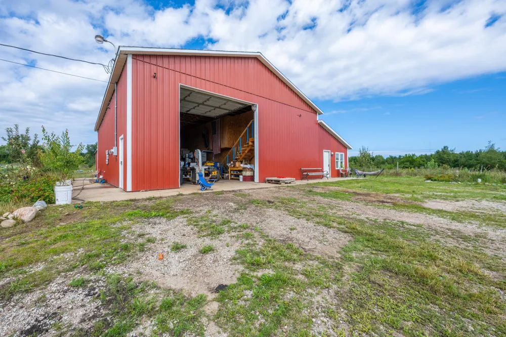 35322 72nd Street Covert, MI 49043