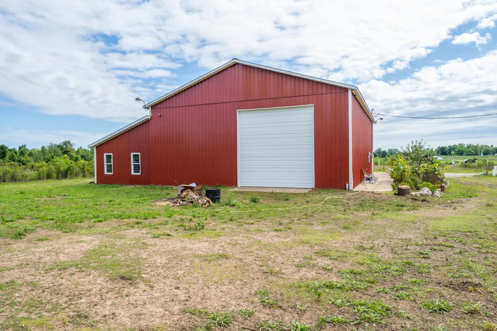 35322 72nd Street Covert, MI 49043