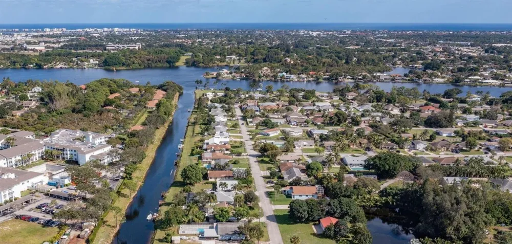 2886 Northside Drive Lantana, FL 33462