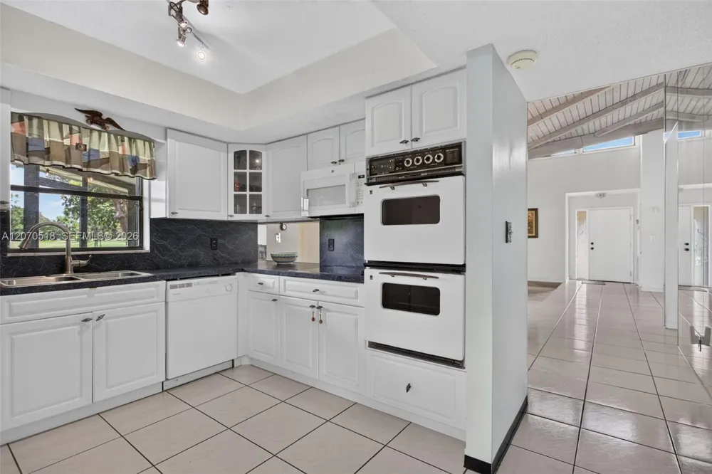 7844 Beechfern Cir #41 Tamarac, FL 33321