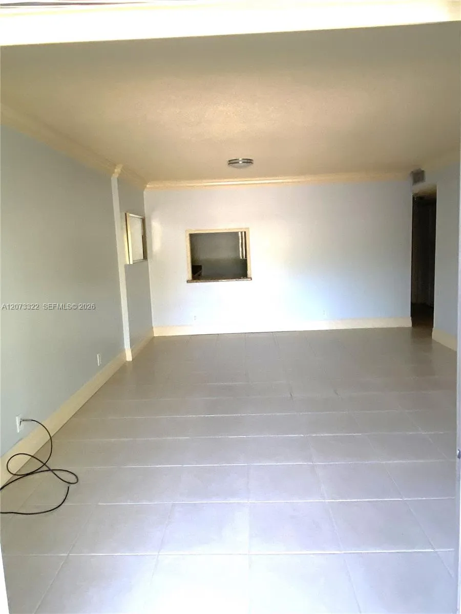 7020 Nova Dr #209D Davie, FL 33317