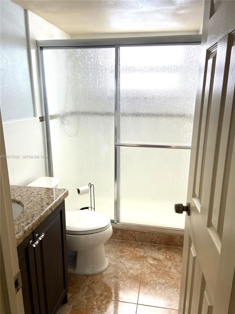 7020 Nova Dr #209D Davie, FL 33317