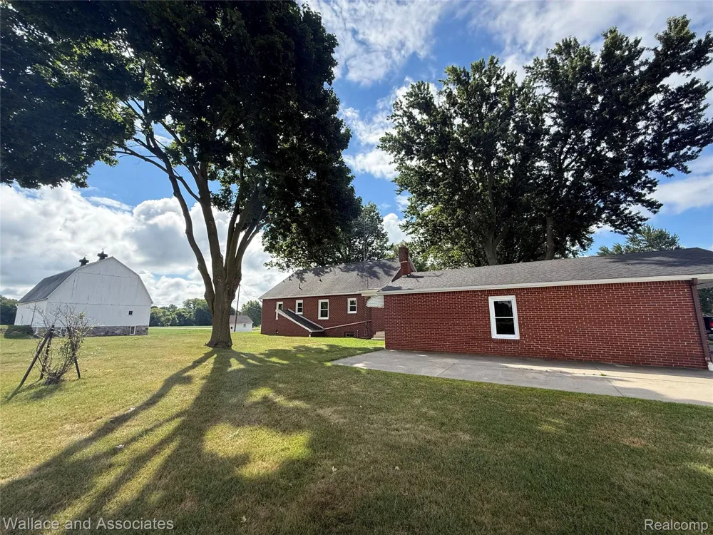 365 E Peck Road Elk Township, MI 48466