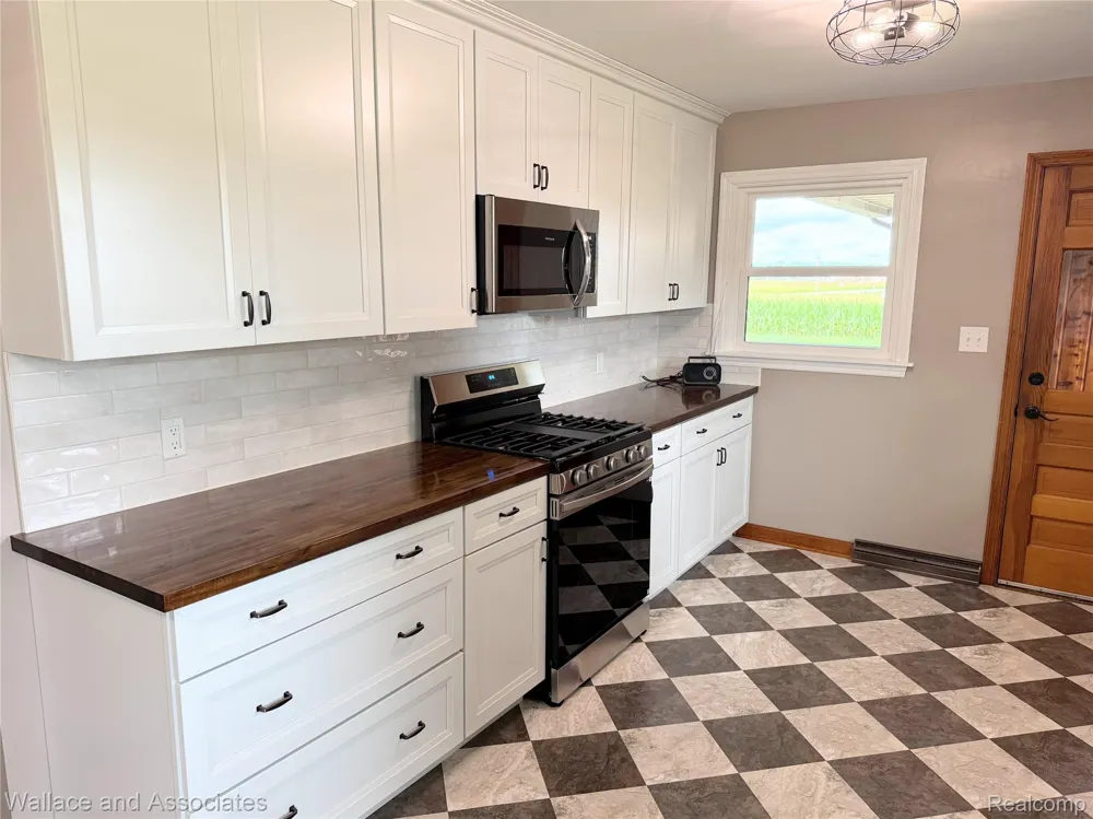 365 E Peck Road Elk Township, MI 48466