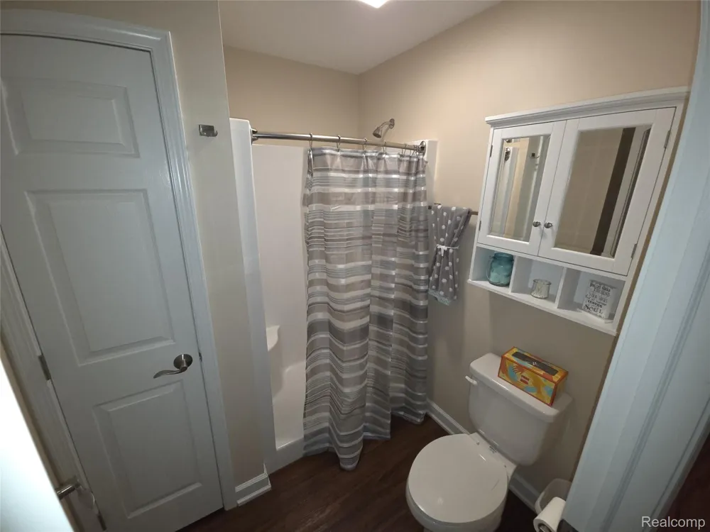 243 Ruddiman Drive North Muskegon City, MI 49445