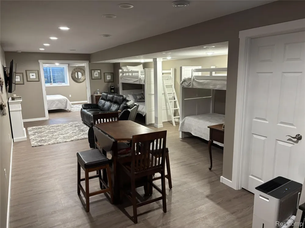 243 Ruddiman Drive North Muskegon City, MI 49445