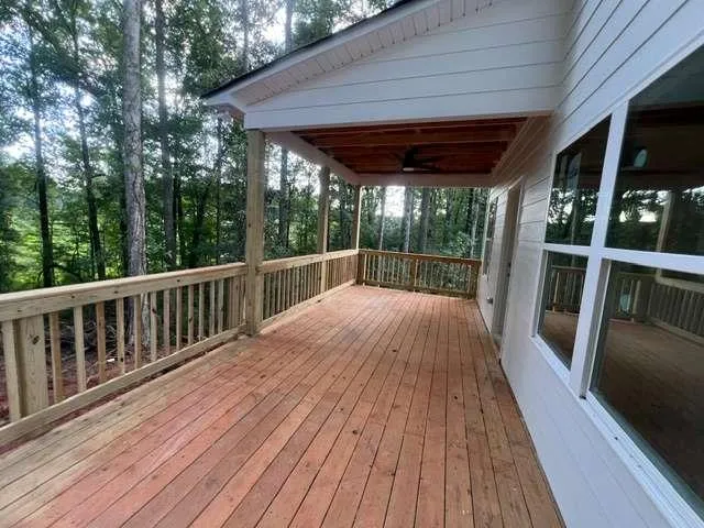 296 Stonington Drive Mount Airy, GA 30563