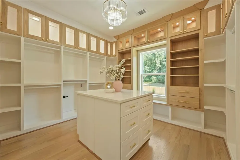 942 Cooper Road Grayson, GA 30017