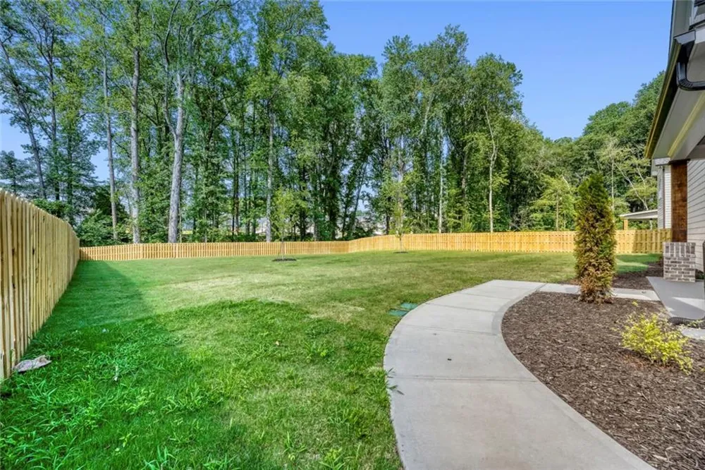 942 Cooper Road Grayson, GA 30017