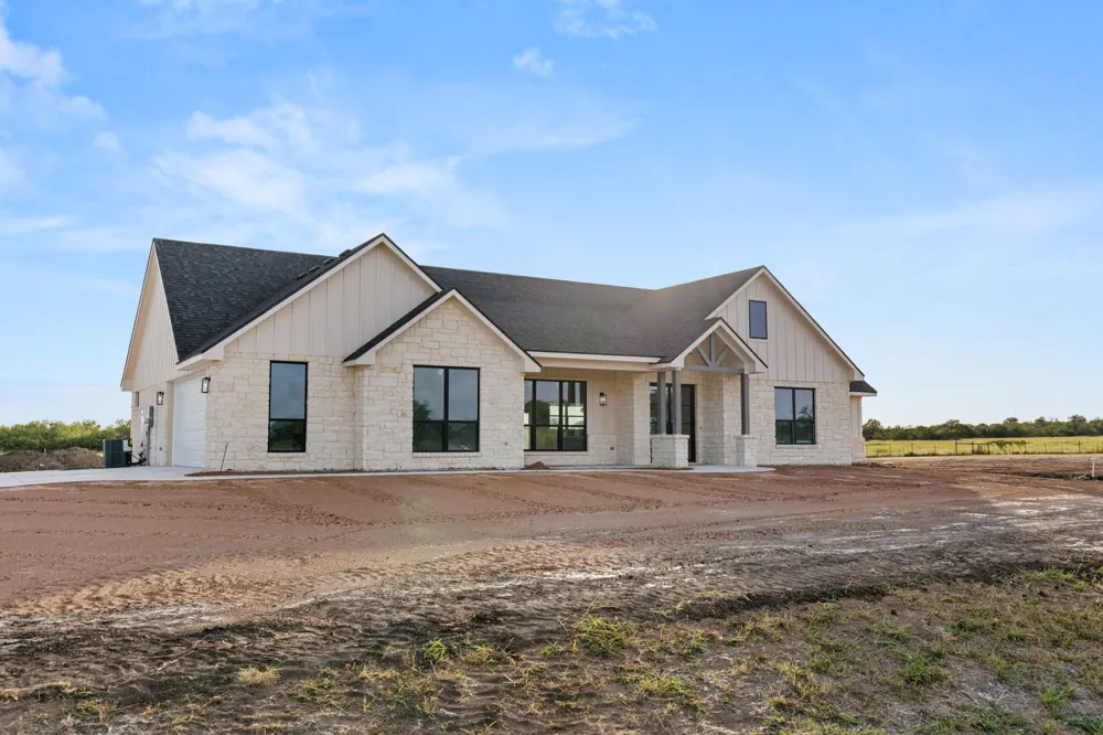 569 Lacek Mill Road China Spring, TX 76633