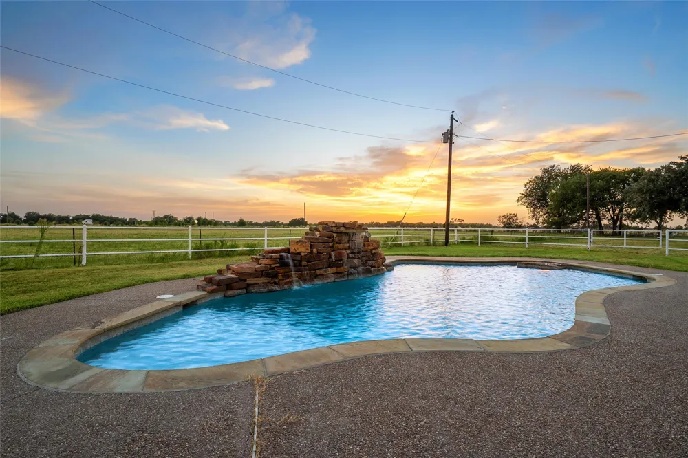 140 Angle Lane Waco, TX 76705