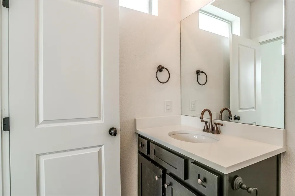 3513 S Hills Avenue Fort Worth, TX 76109
