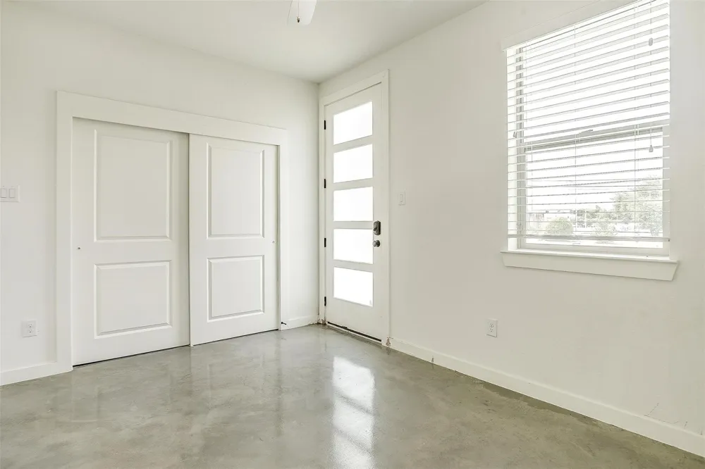 3513 S Hills Avenue Fort Worth, TX 76109