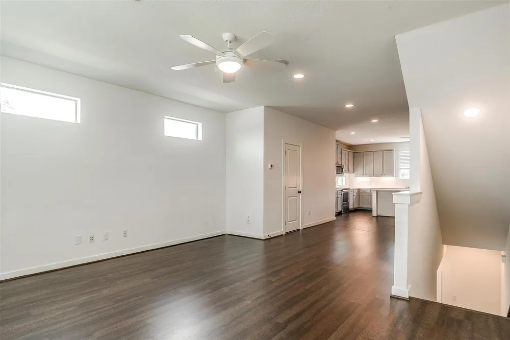 3513 S Hills Avenue Fort Worth, TX 76109