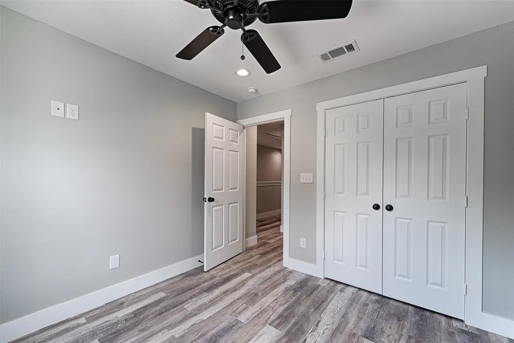 208 E Cherry Street Sherman, TX 75090