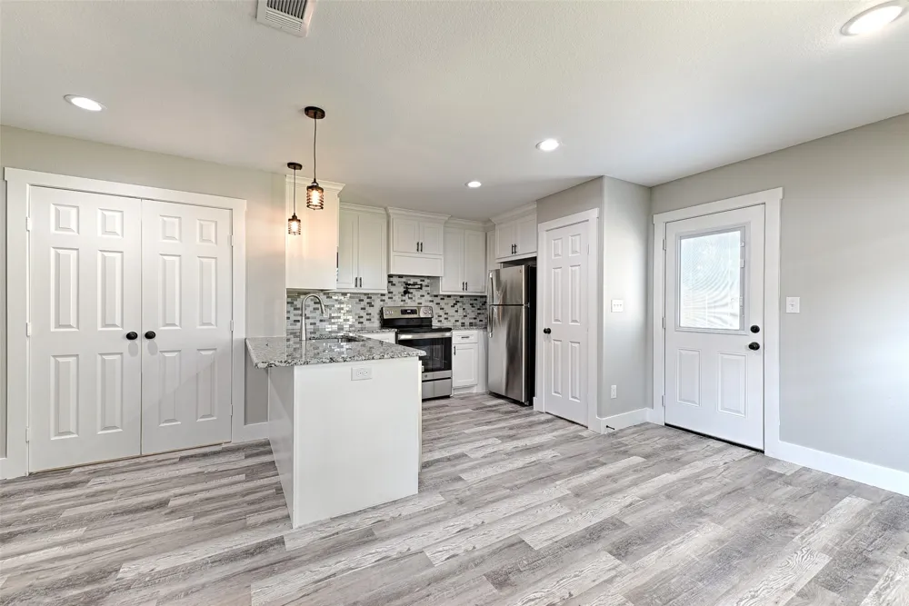 208 E Cherry Street Sherman, TX 75090