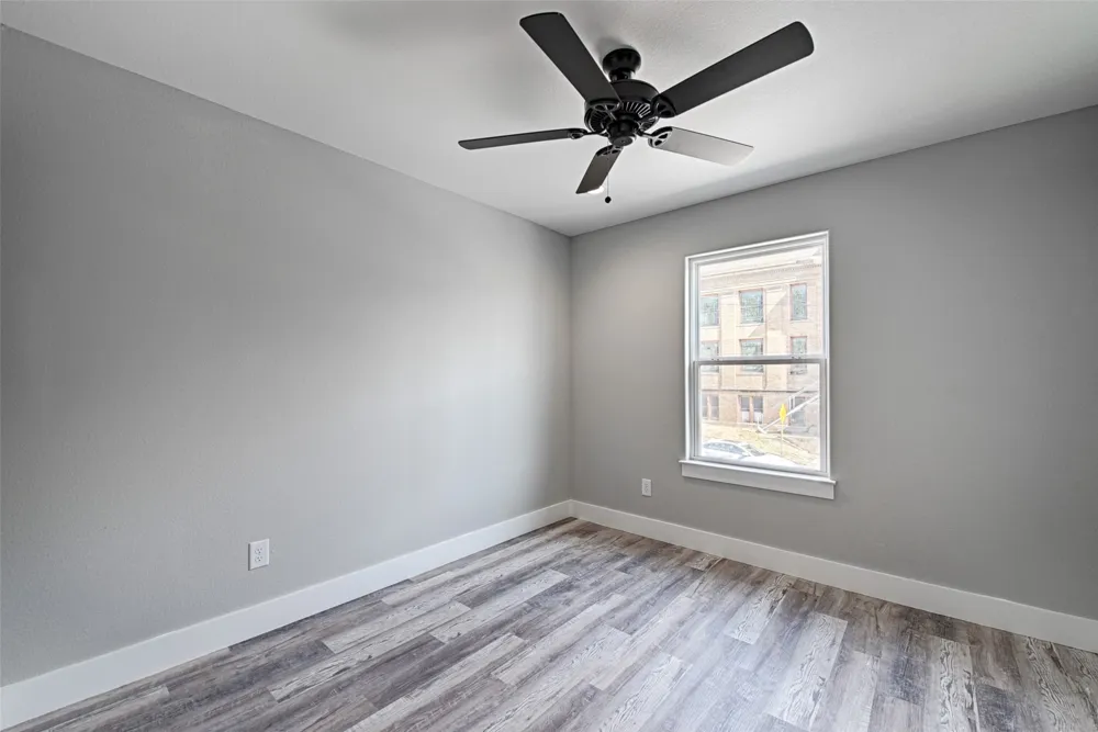 208 E Cherry Street Sherman, TX 75090