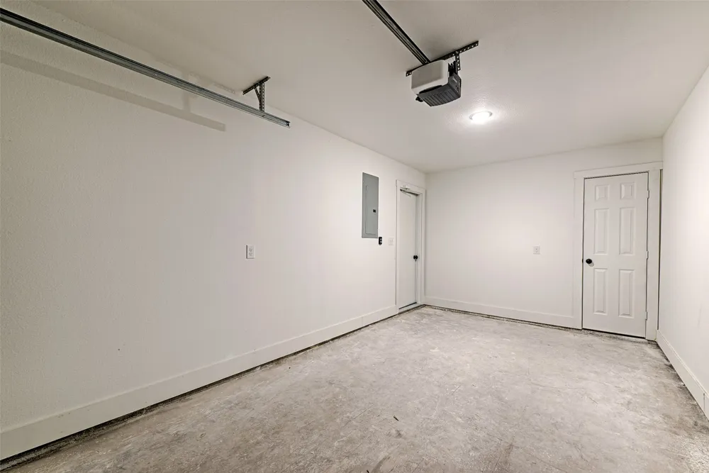 208 E Cherry Street Sherman, TX 75090