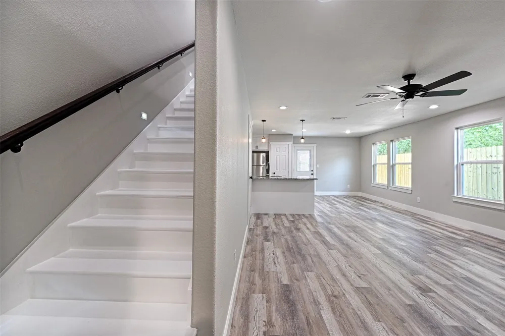 208 E Cherry Street Sherman, TX 75090
