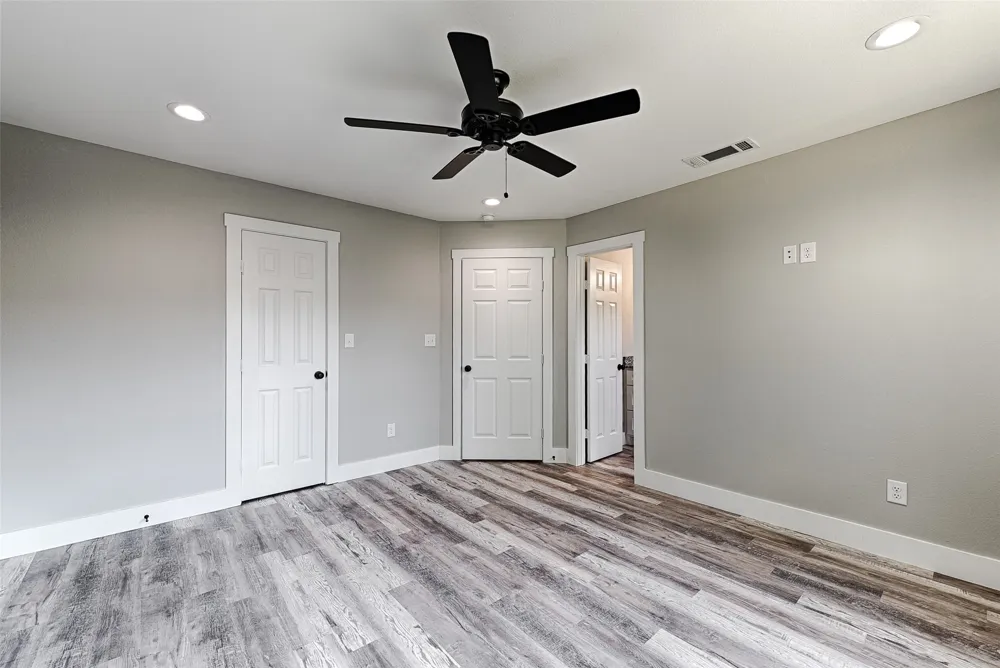 208 E Cherry Street Sherman, TX 75090