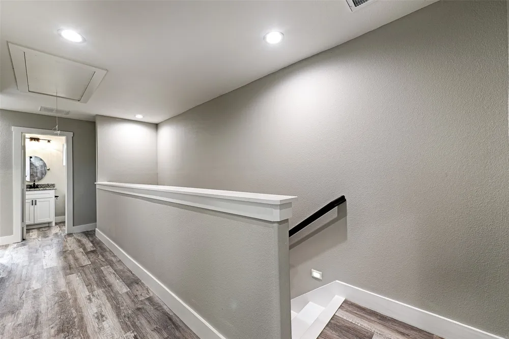 208 E Cherry Street Sherman, TX 75090