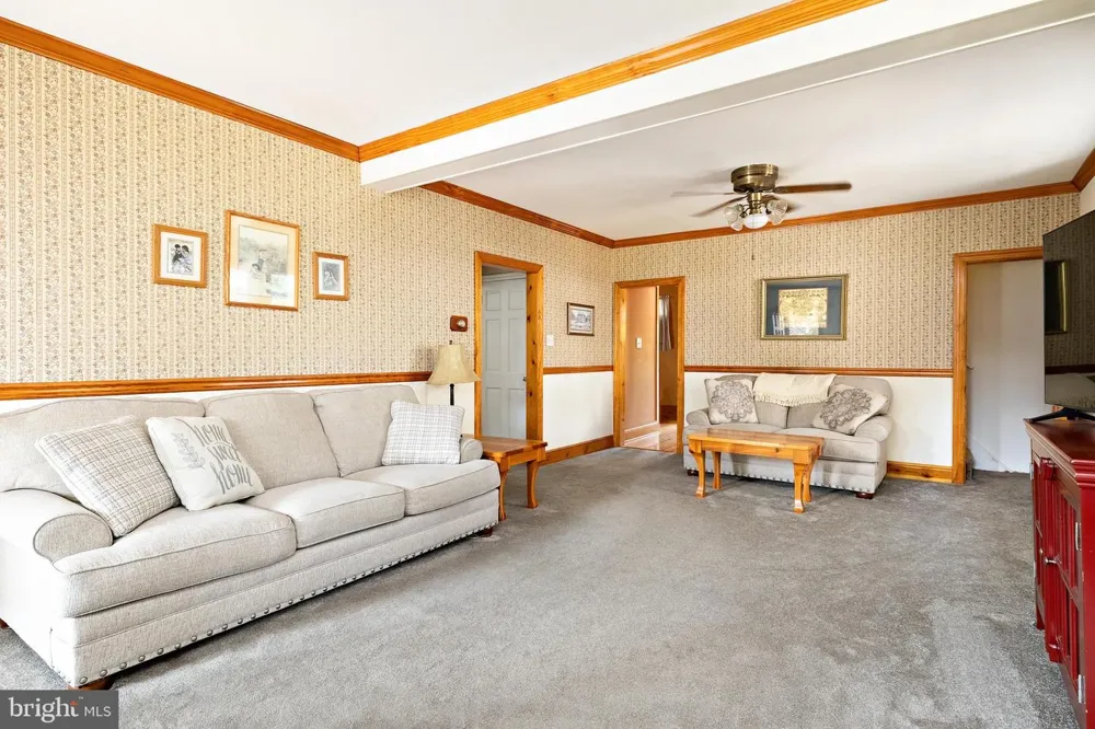 241 JAMES STREET Mount Ephraim, NJ 08059