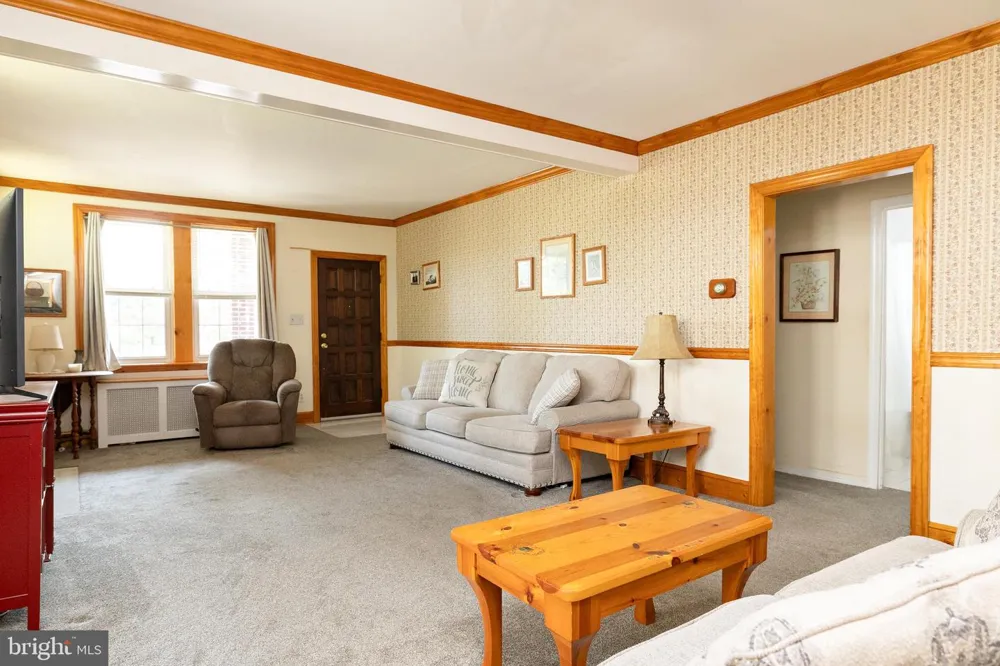 241 JAMES STREET Mount Ephraim, NJ 08059