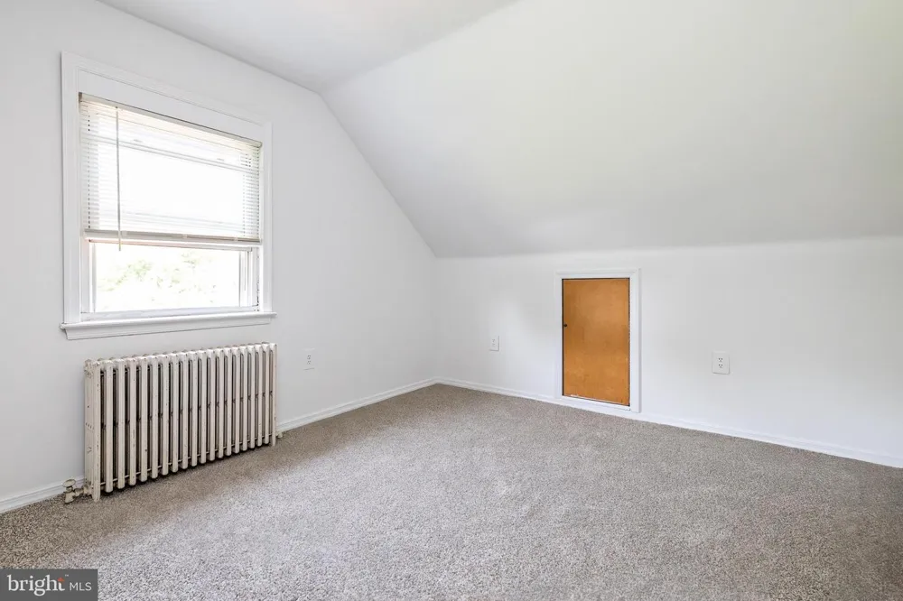 241 JAMES STREET Mount Ephraim, NJ 08059