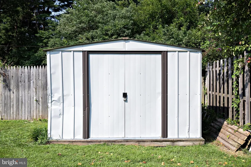 241 JAMES STREET Mount Ephraim, NJ 08059