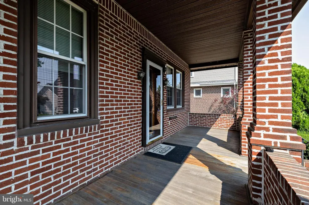 241 JAMES STREET Mount Ephraim, NJ 08059