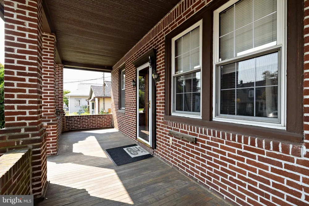 241 JAMES STREET Mount Ephraim, NJ 08059