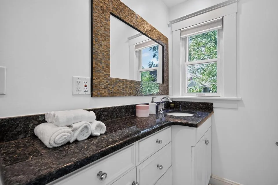 207 W Jefferson Street Ann Arbor, MI 48103