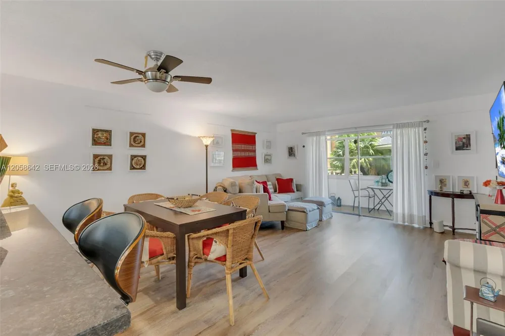 233 NE 14th Ave #108 Hallandale Beach, FL 33009