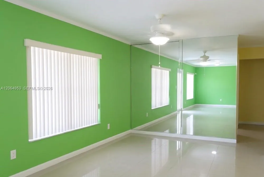 4330 NW 203rd Ter Miami Gardens, FL 33055