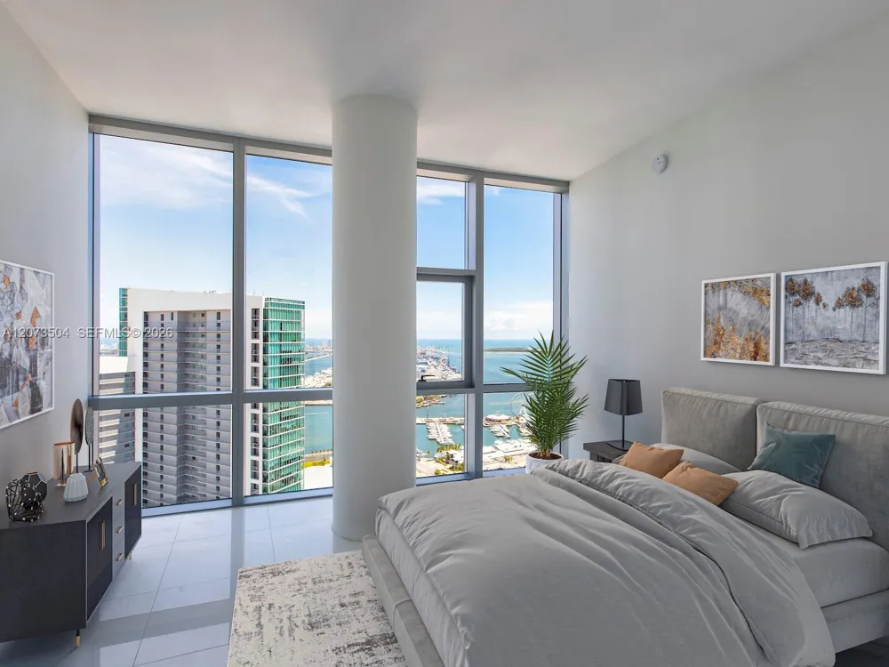 851 NE 1st Ave #PH5011 Miami, FL 33132