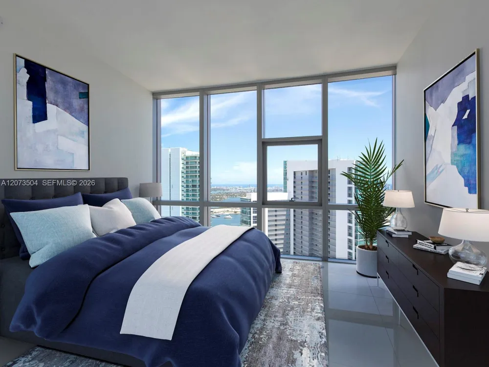 851 NE 1st Ave #PH5011 Miami, FL 33132